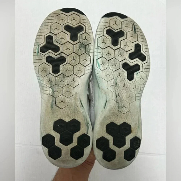 Nike Size 7.5 - Picture 6 of 6